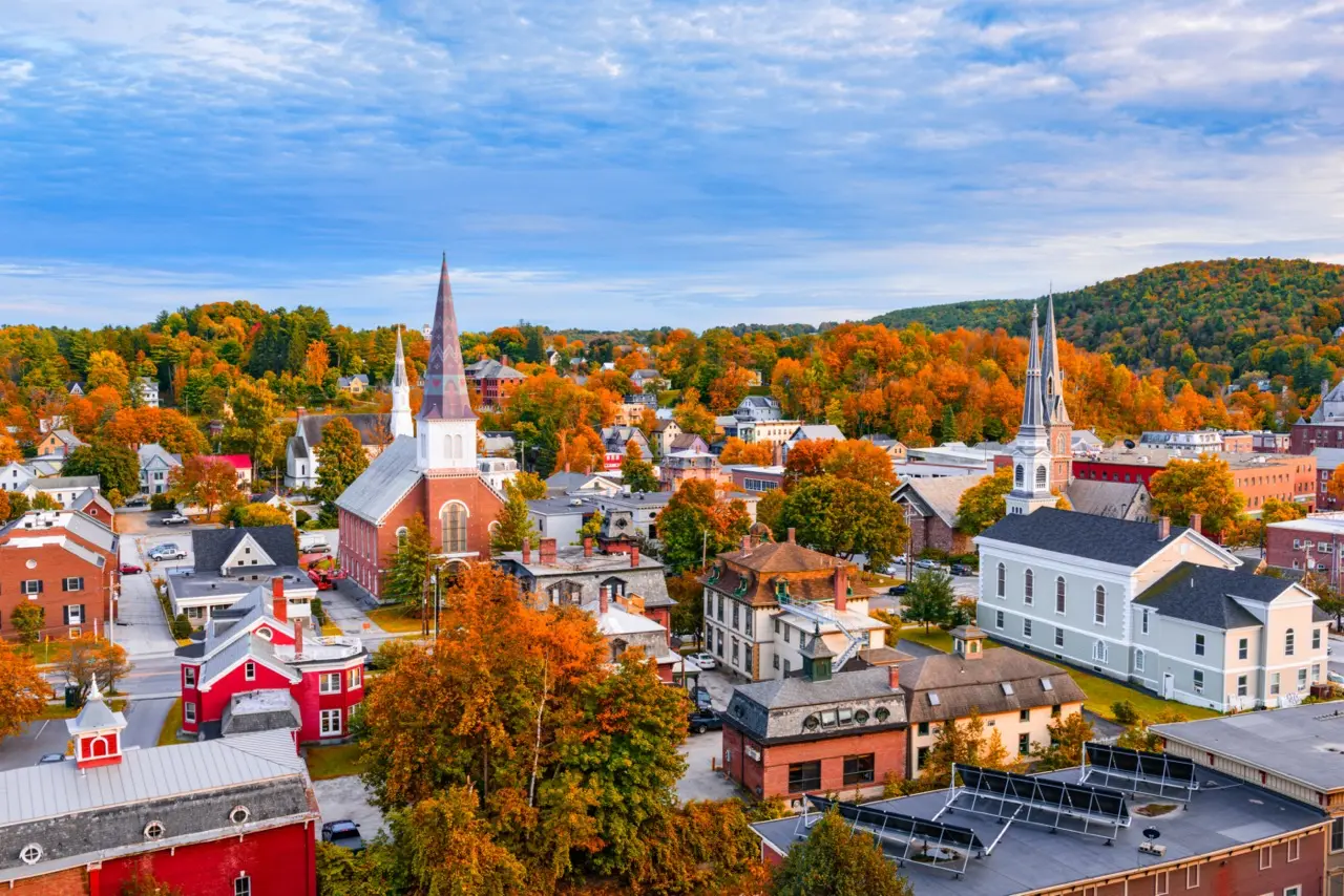 Overview of the city of Burlington Vermont during the fall